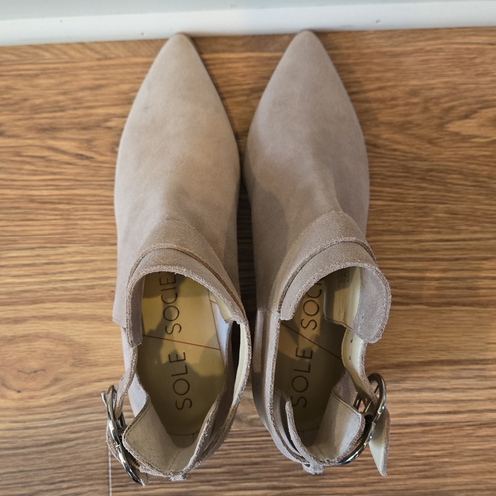 Sole Society Suede Leather Light Tan Ankle Boots Cutout Design - Picture 7 of 9